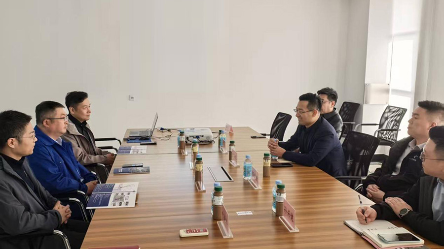 天津市西青區(qū)南站商務(wù)區(qū)總經(jīng)理一行來(lái)公司走訪調(diào)研